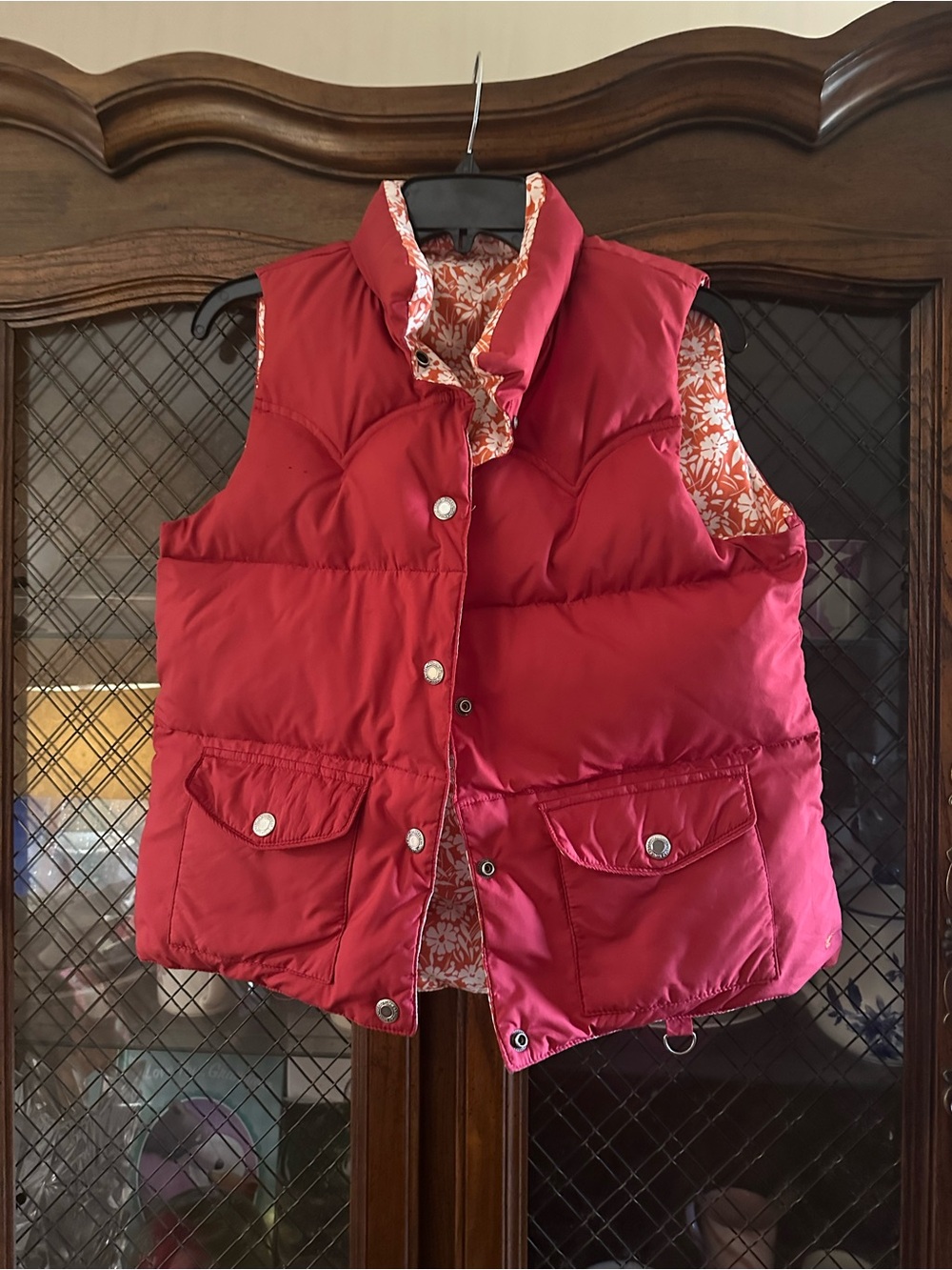 American Eagle Outfitters Red Puffer Vest with Floral Lining